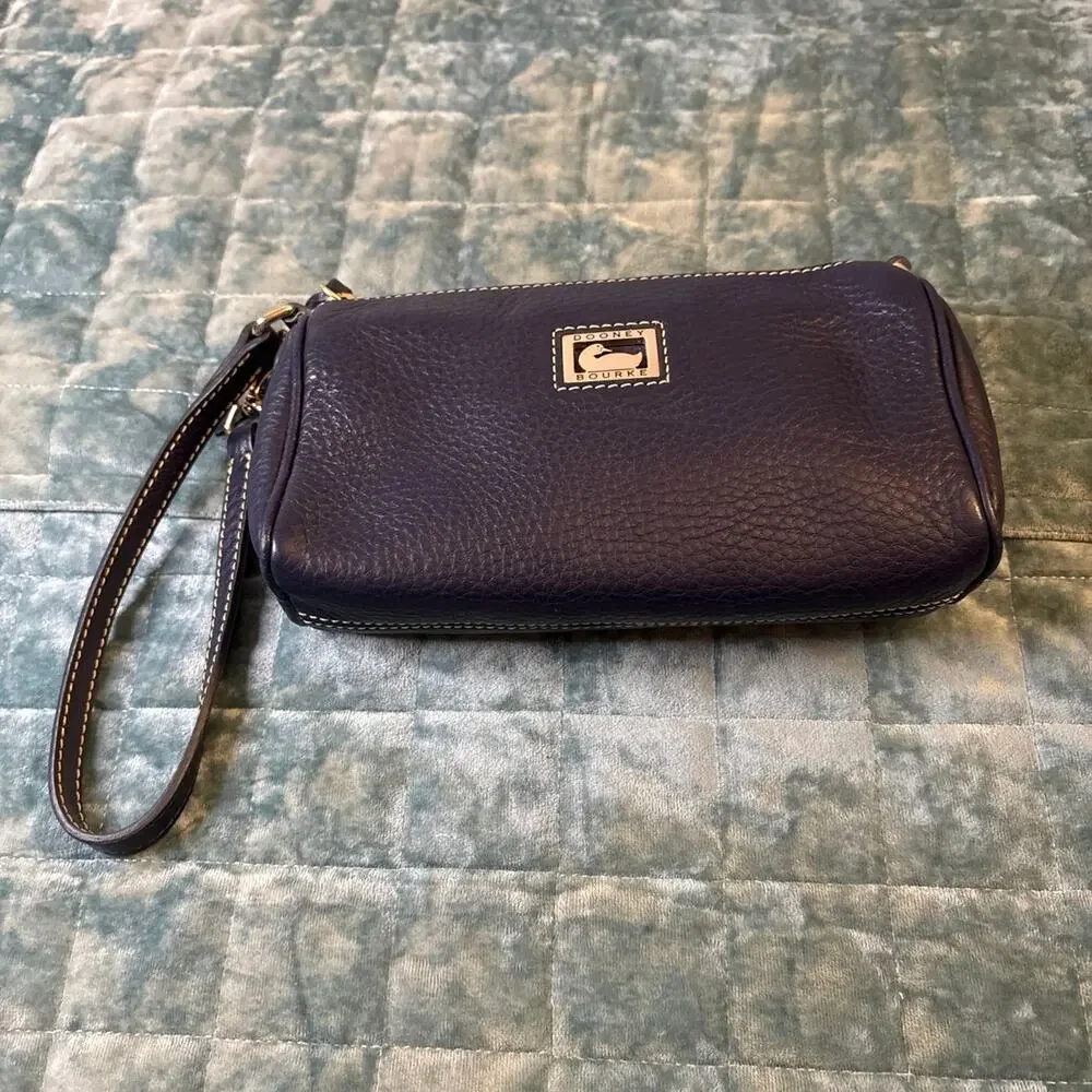 Dooney & Bourke Barrel Bag Navy Blue Leather Classic Preppy Small Everyday NWT